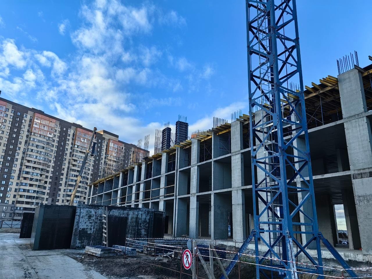 Сентябрь - Работы перешли на 4ый этаж