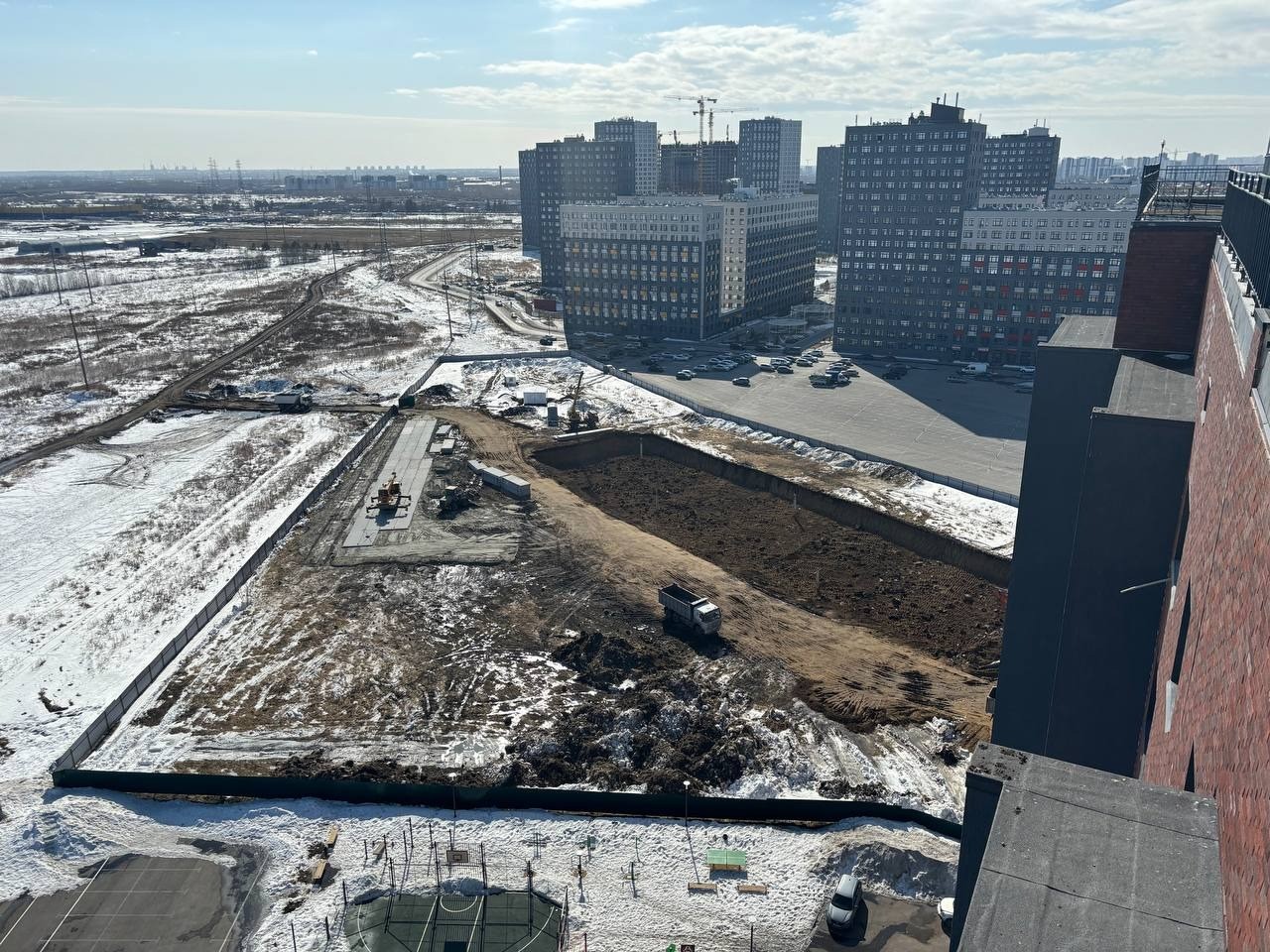 Март - Котлован готов